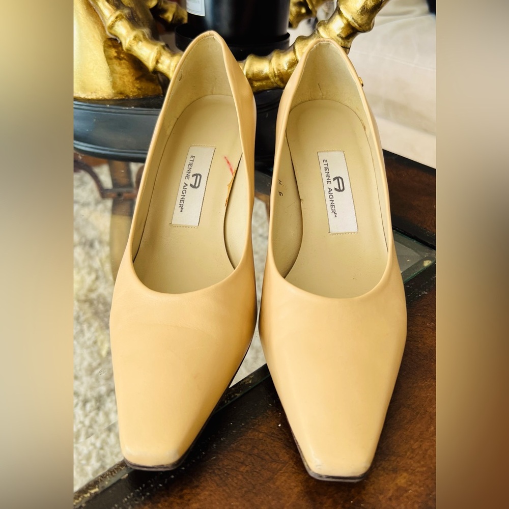 Etienne Aigner light Camel Leather Pumps size 9 M